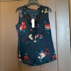 White House Black Market Size 4 Blouse